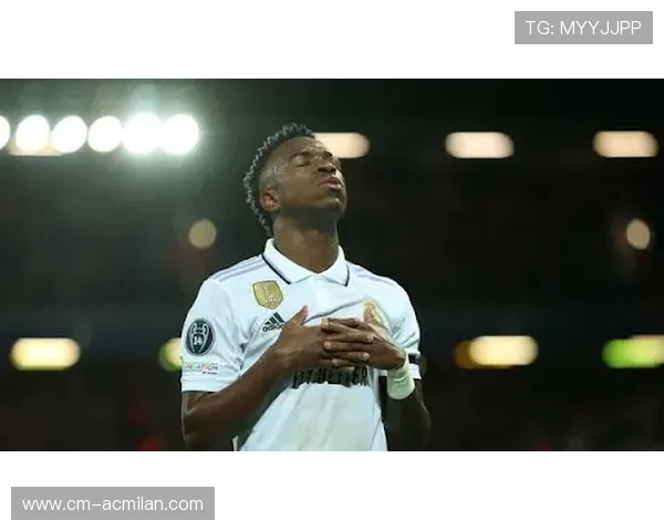 维尼修斯直播“嘴滑”骂人，团队紧急灭火