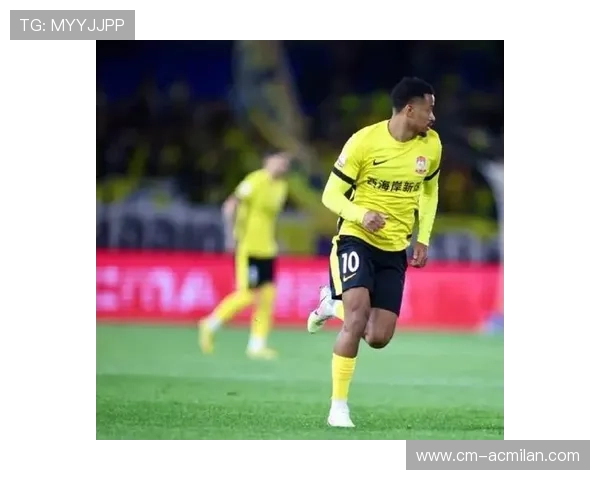 国足惊现神锋:新星一战成名引全球围观