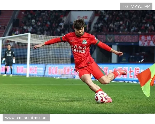 广州队足协杯勇夺冠军，国安海港双双挺进亚冠——中国足球新篇章