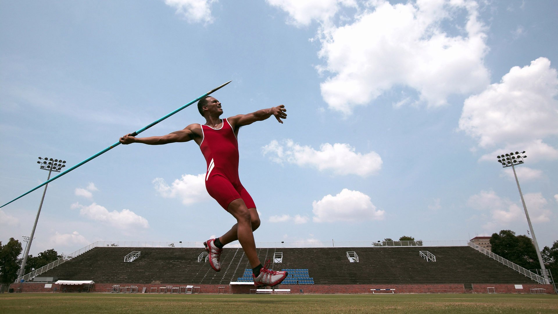 中超联赛场地标准升级引发广泛讨论，中超足球场地标准尺寸图